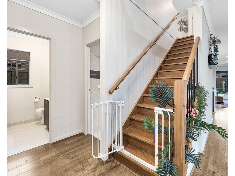 208 Alisma Boulevard, Cranbourne North VIC 3977