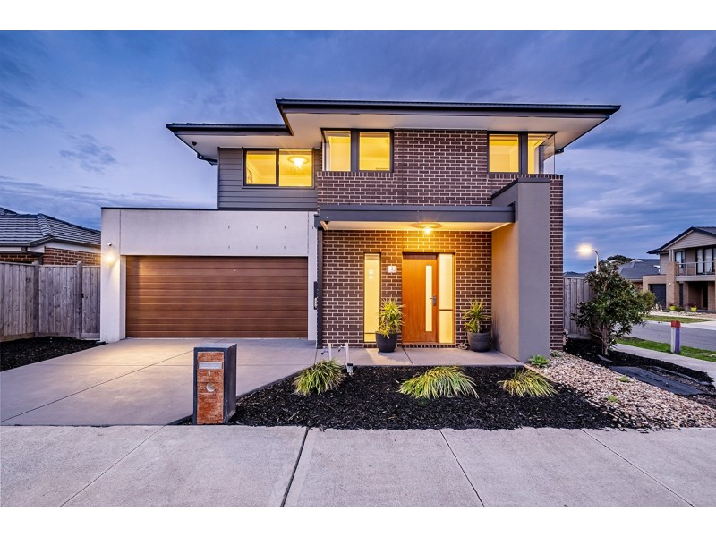 1 Symons Street, Cranbourne East VIC 3977