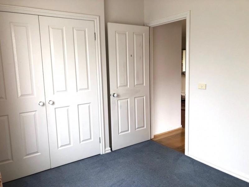 16 Darcy Niland Crescent, Lynbrook VIC 3975