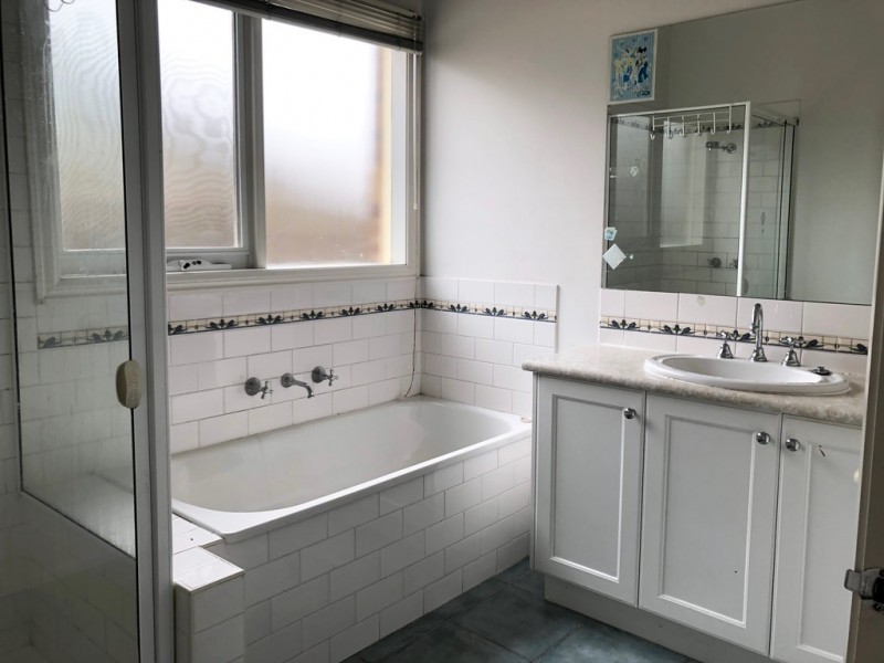 16 Darcy Niland Crescent, Lynbrook VIC 3975