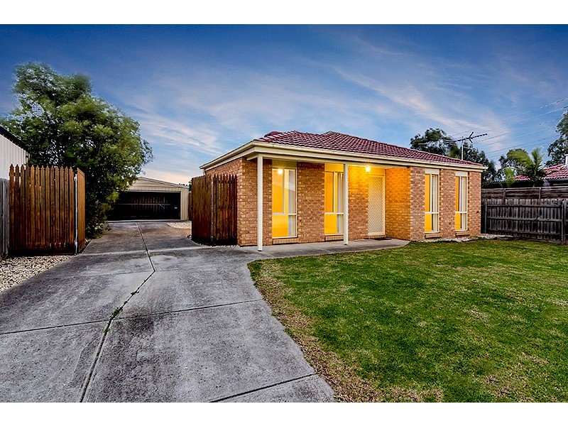 4 Kismet Close, Cranbourne West VIC 3977