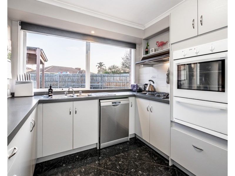 7 Filbert Court, Cranbourne North VIC 3977