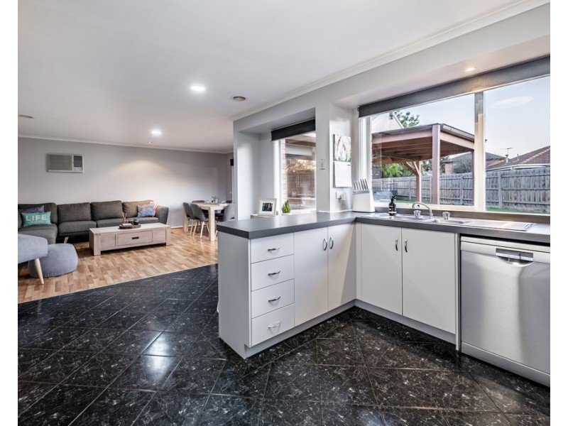 7 Filbert Court, Cranbourne North VIC 3977