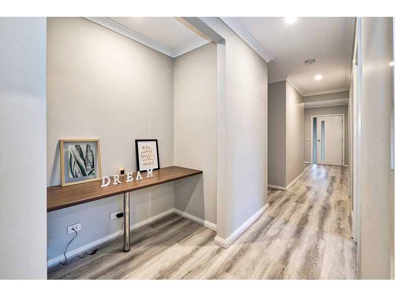 5 Pedro Street, Clyde North VIC 3978