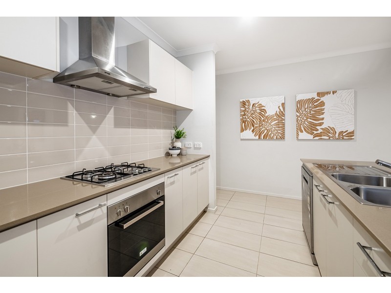 12 Fenway Boulevard, Clyde North VIC 3978