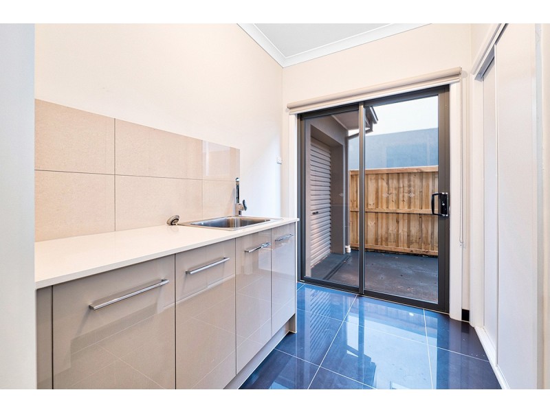 8 and 10 Owlcat Avenue, Clyde North VIC 3978