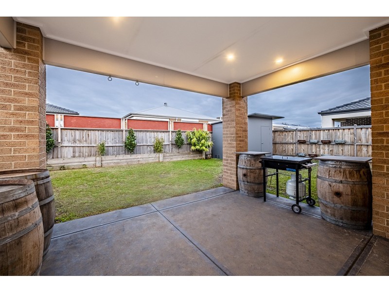 57 Bradman Drive, Cranbourne West VIC 3977