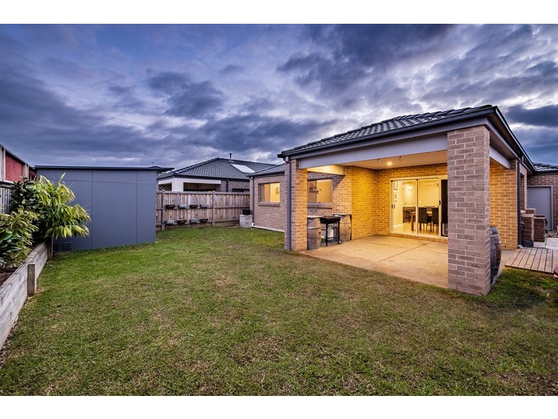 57 Bradman Drive, Cranbourne West VIC 3977