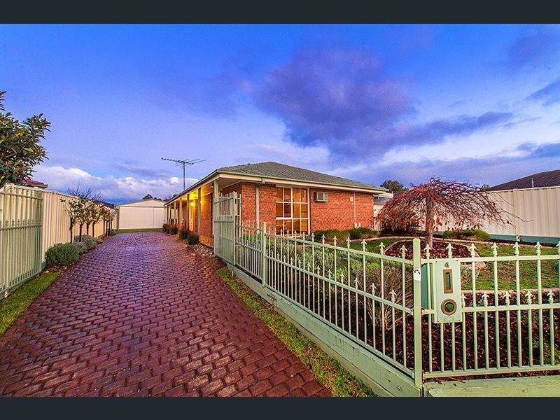 4 Miller Court, Cranbourne VIC 3977