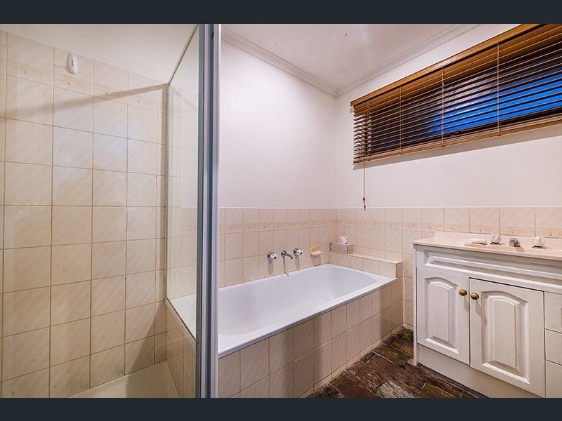 4 Miller Court, Cranbourne VIC 3977