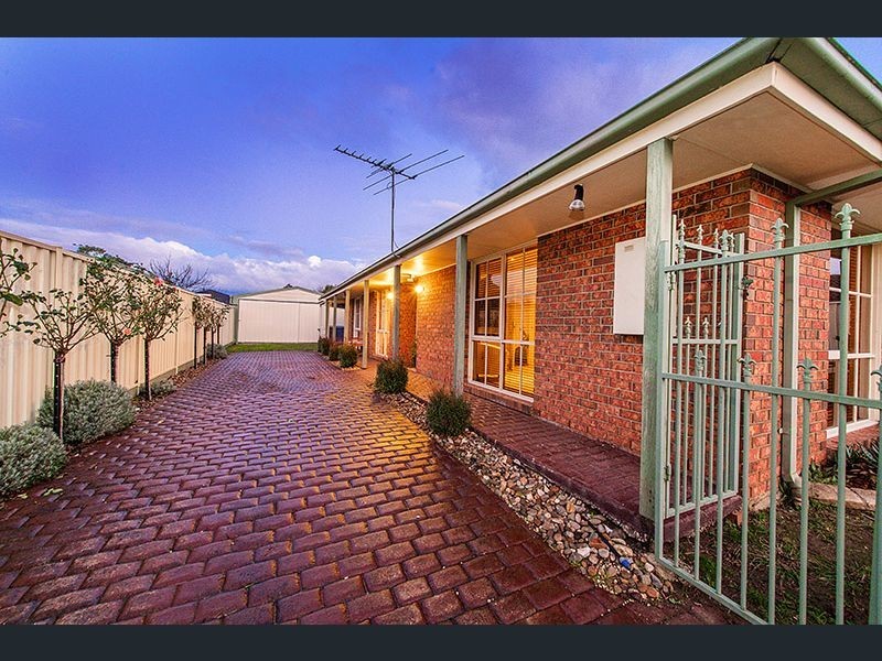 4 Miller Court, Cranbourne VIC 3977