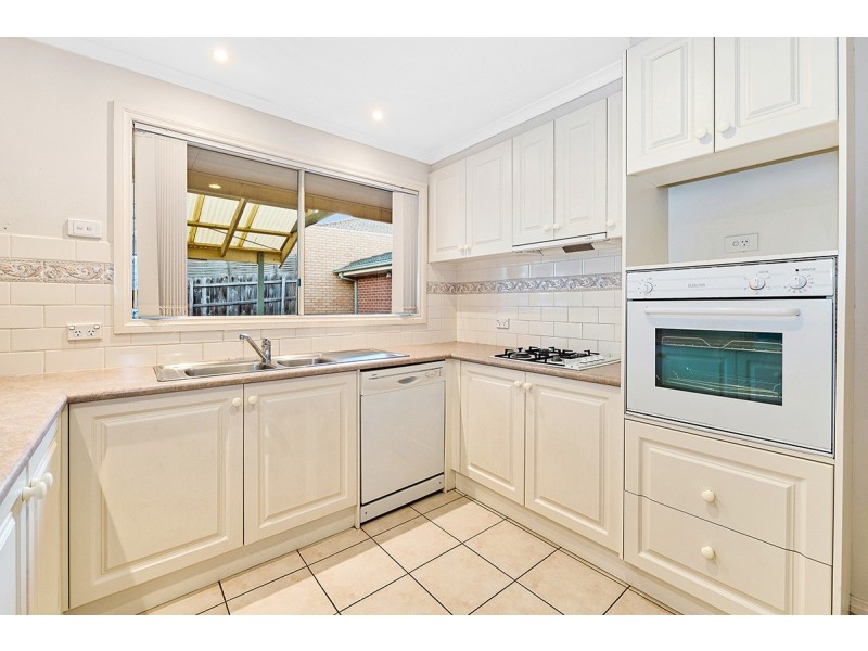 48 Earlsfield Drive, Berwick VIC 3806