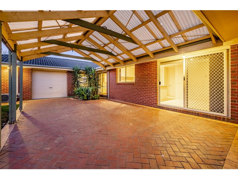 48 Earlsfield Drive, Berwick VIC 3806
