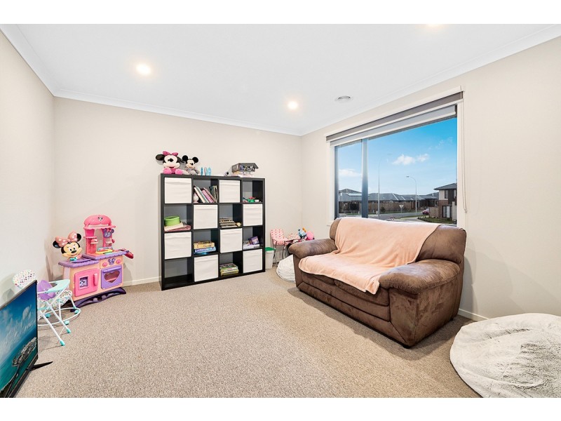 14 Moorgate Road, Clyde North VIC 3978