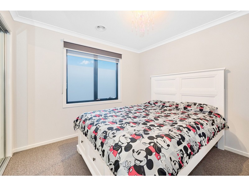 14 Moorgate Road, Clyde North VIC 3978