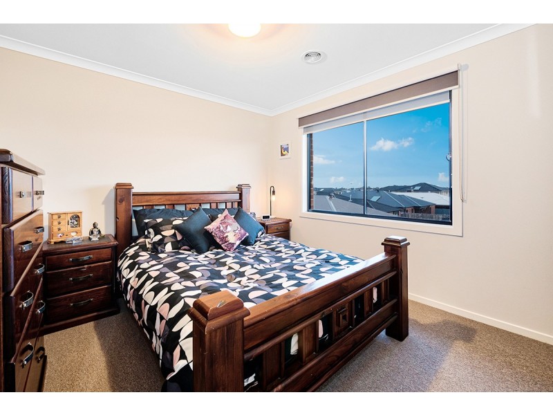 14 Moorgate Road, Clyde North VIC 3978