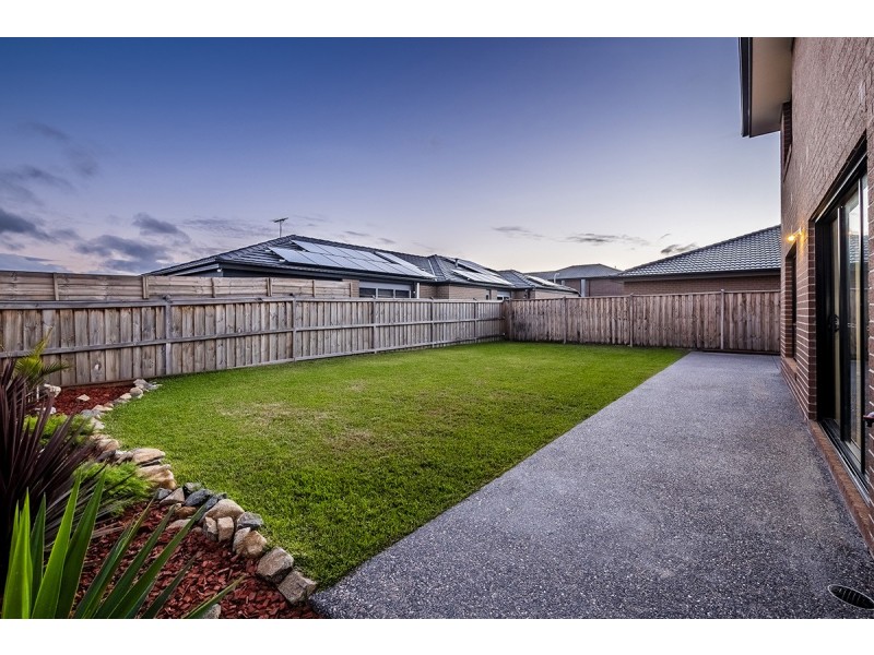 14 Moorgate Road, Clyde North VIC 3978
