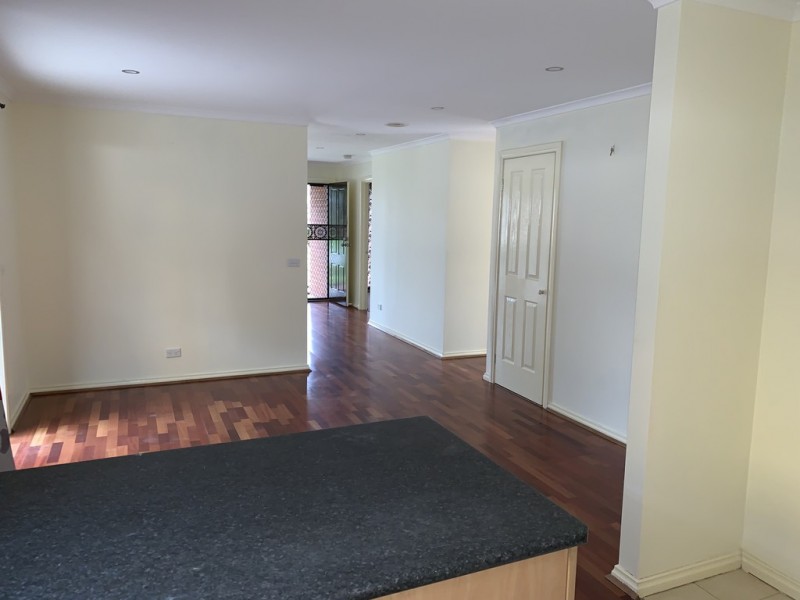 10 Jaye Place, Cranbourne West VIC 3977