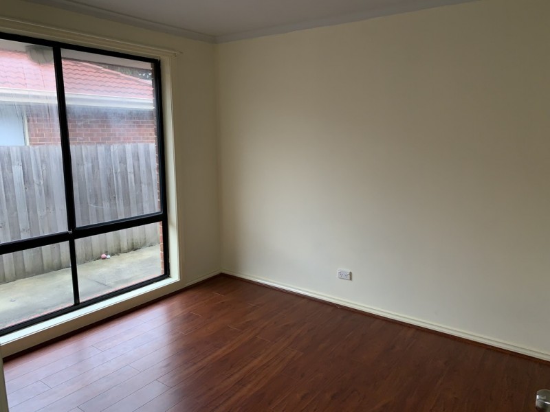 10 Jaye Place, Cranbourne West VIC 3977