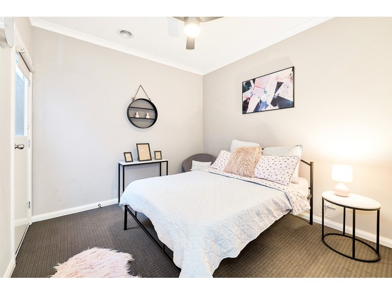 17 Trainers Way, Clyde North VIC 3978