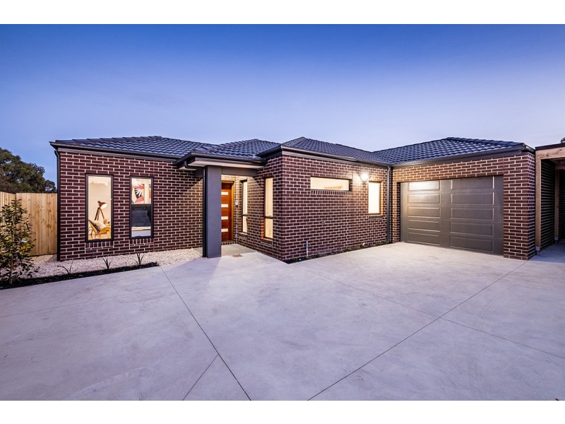 2/77 Springfield Crescent, Hampton Park VIC 3976