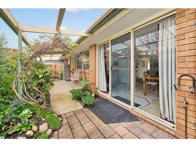 4/15-17 Lyall Street, Cranbourne VIC 3977