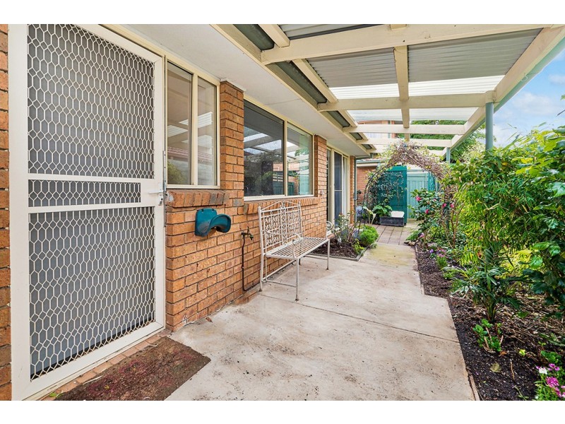 4/15-17 Lyall Street, Cranbourne VIC 3977