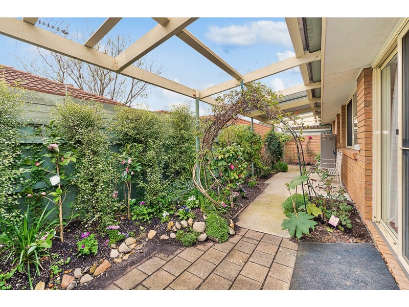 4/15-17 Lyall Street, Cranbourne VIC 3977