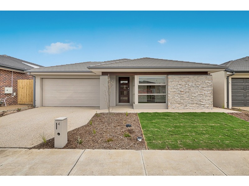 4 Athletic Circuit, Clyde VIC 3978