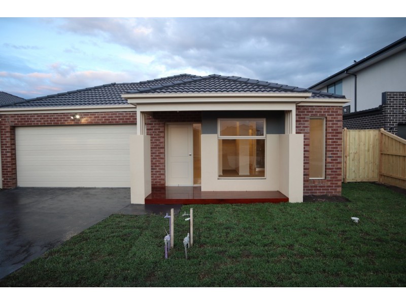 23 Dahl Drive, Officer VIC 3809