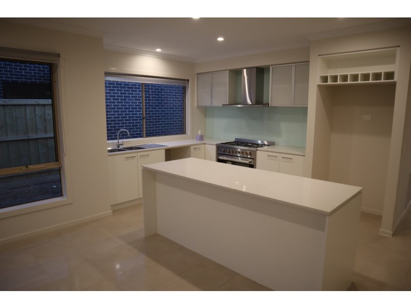 23 Dahl Drive, Officer VIC 3809