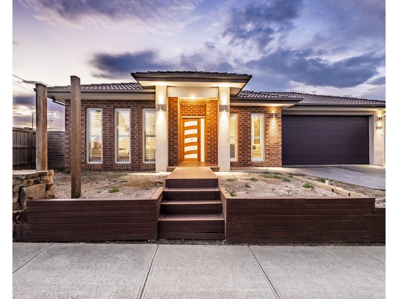 176 Selandra Boulevard, Clyde North VIC 3978