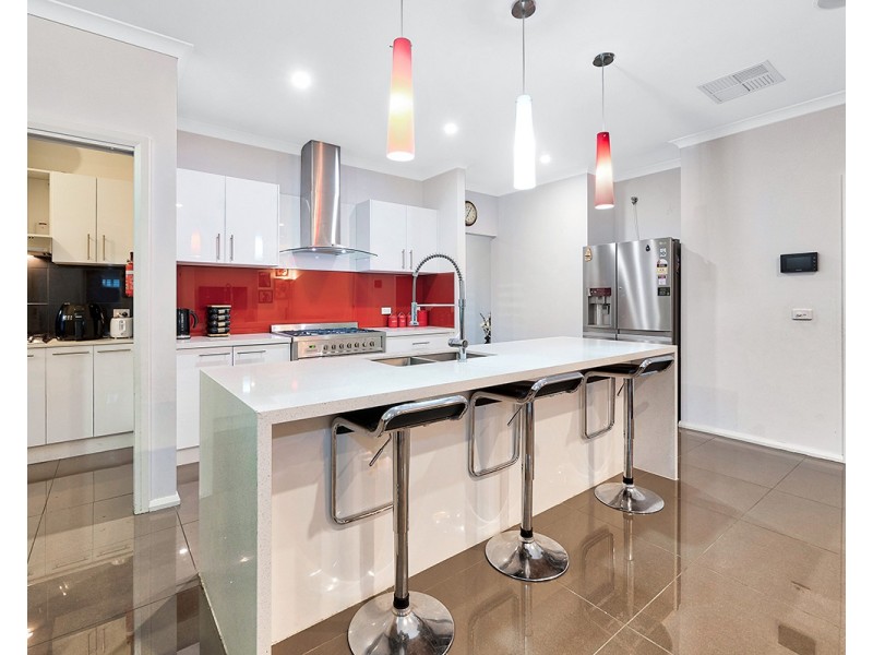 176 Selandra Boulevard, Clyde North VIC 3978