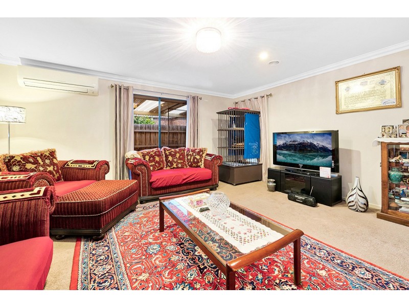 13 Raven Court, Pakenham VIC 3810