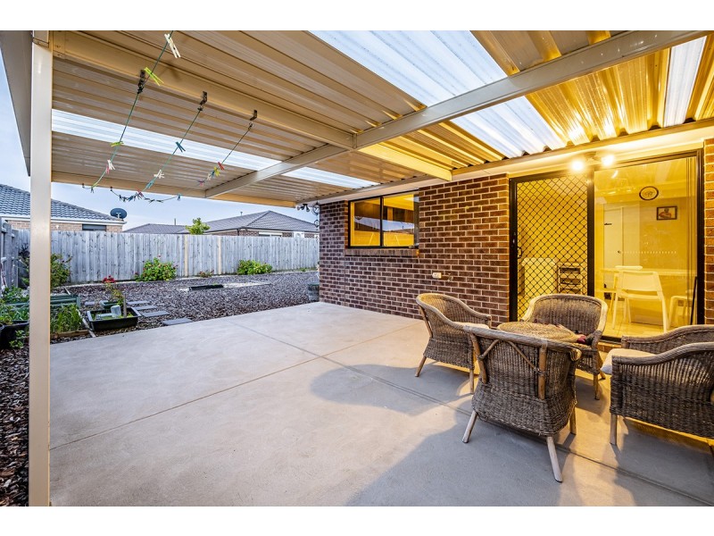 13 Raven Court, Pakenham VIC 3810