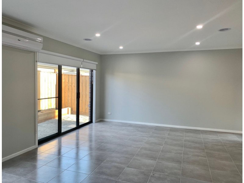 15 Avatar Way, Officer VIC 3809