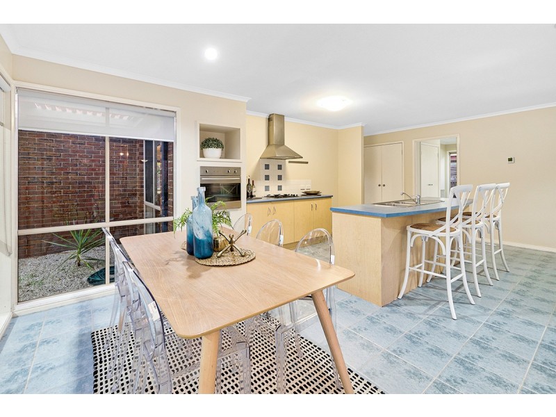 22 Bounty Way, Berwick VIC 3806