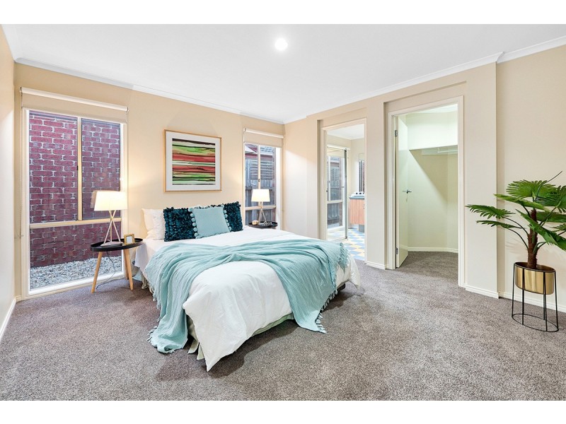 22 Bounty Way, Berwick VIC 3806