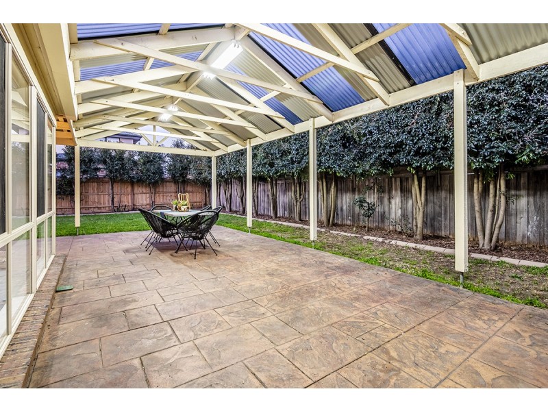 22 Bounty Way, Berwick VIC 3806