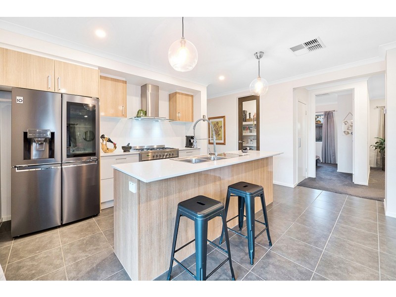 3 Butternut Drive, Lyndhurst VIC 3975