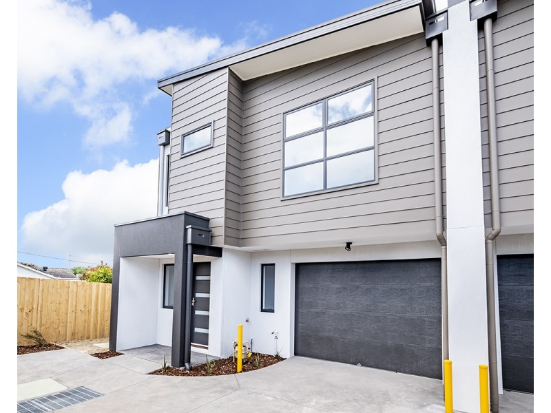 5/9 Lamb Street, Cranbourne VIC 3977