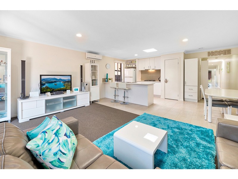 35 Bimberry Circuit, Clyde VIC 3978