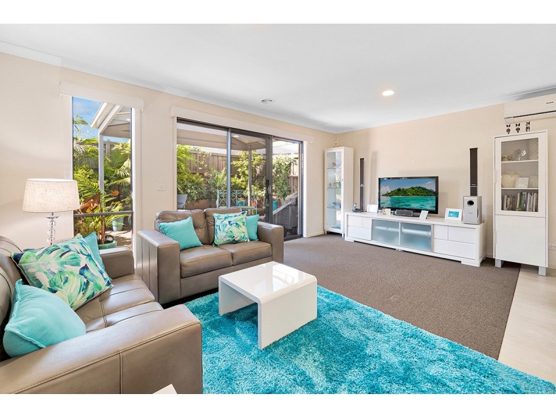 35 Bimberry Circuit, Clyde VIC 3978