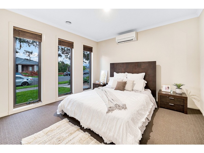 46 Datura Avenue, Cranbourne North VIC 3977