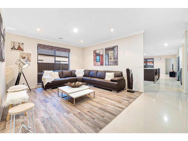 46 Datura Avenue, Cranbourne North VIC 3977