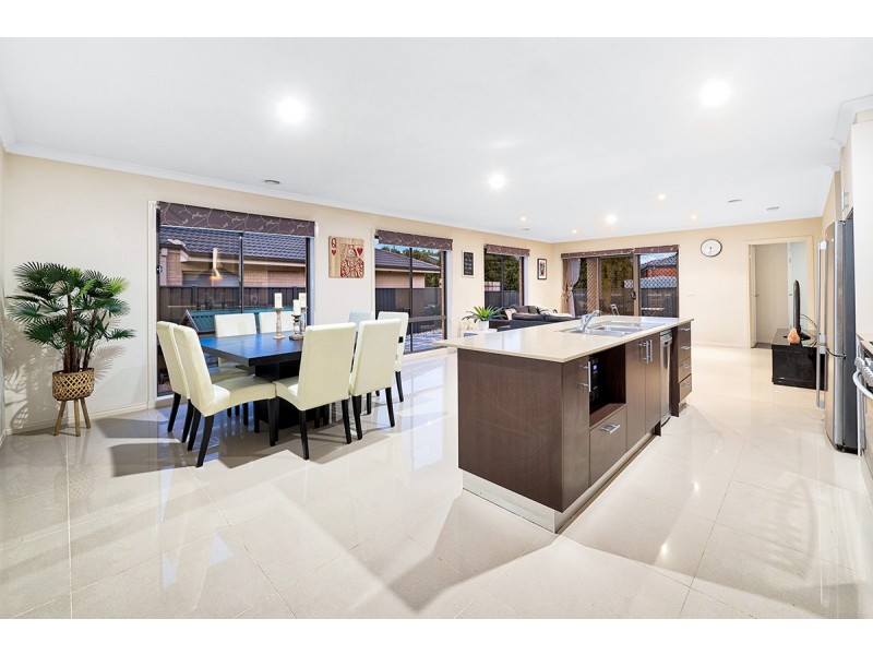 46 Datura Avenue, Cranbourne North VIC 3977