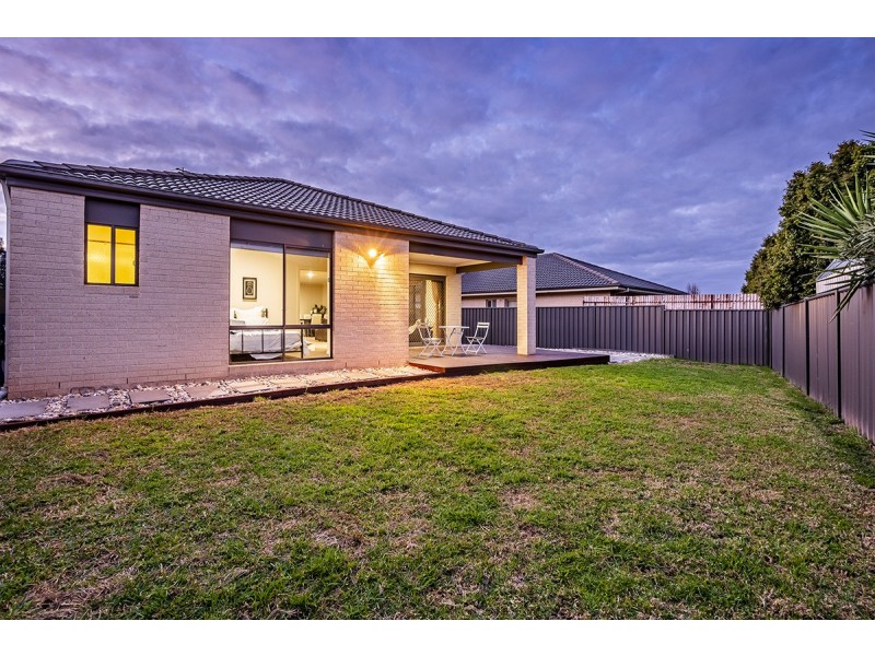 46 Datura Avenue, Cranbourne North VIC 3977