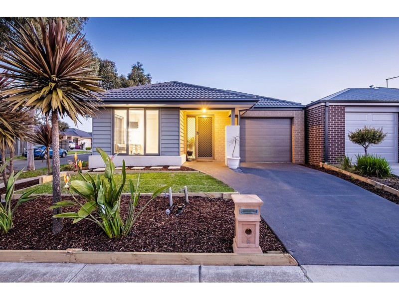 9 Teviot Street, Clyde VIC 3978