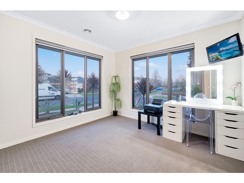 9 Teviot Street, Clyde VIC 3978