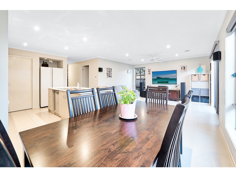 9 Teviot Street, Clyde VIC 3978